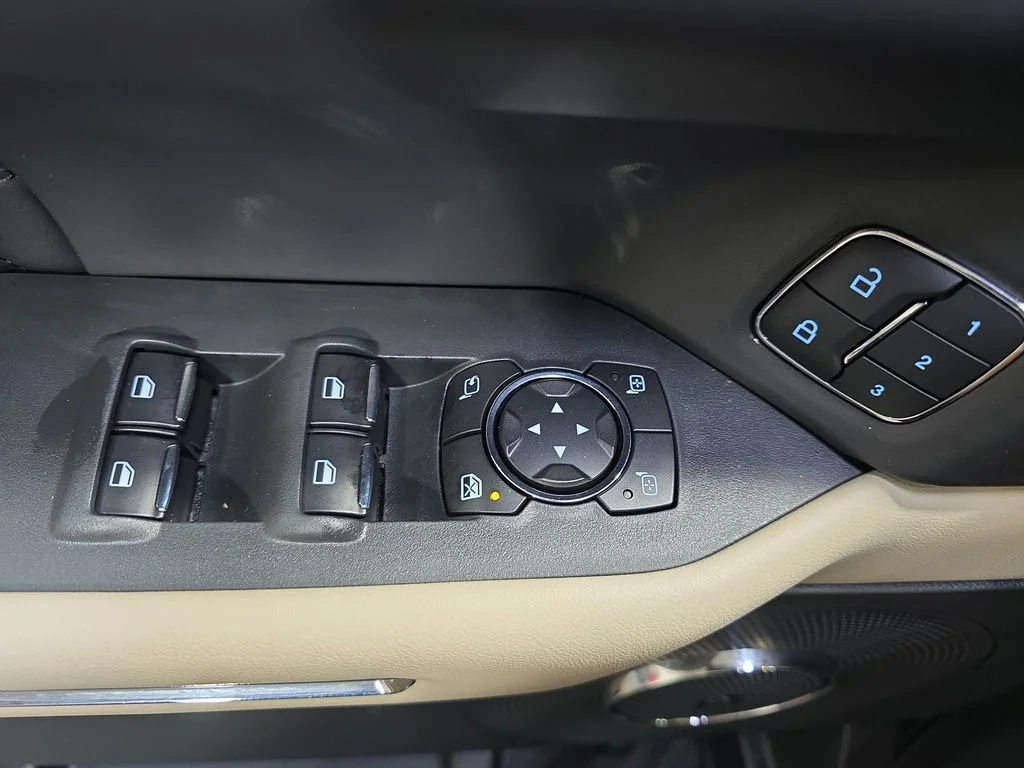 Used 2022 Stone Blue Metallic Ford Platinum image 31