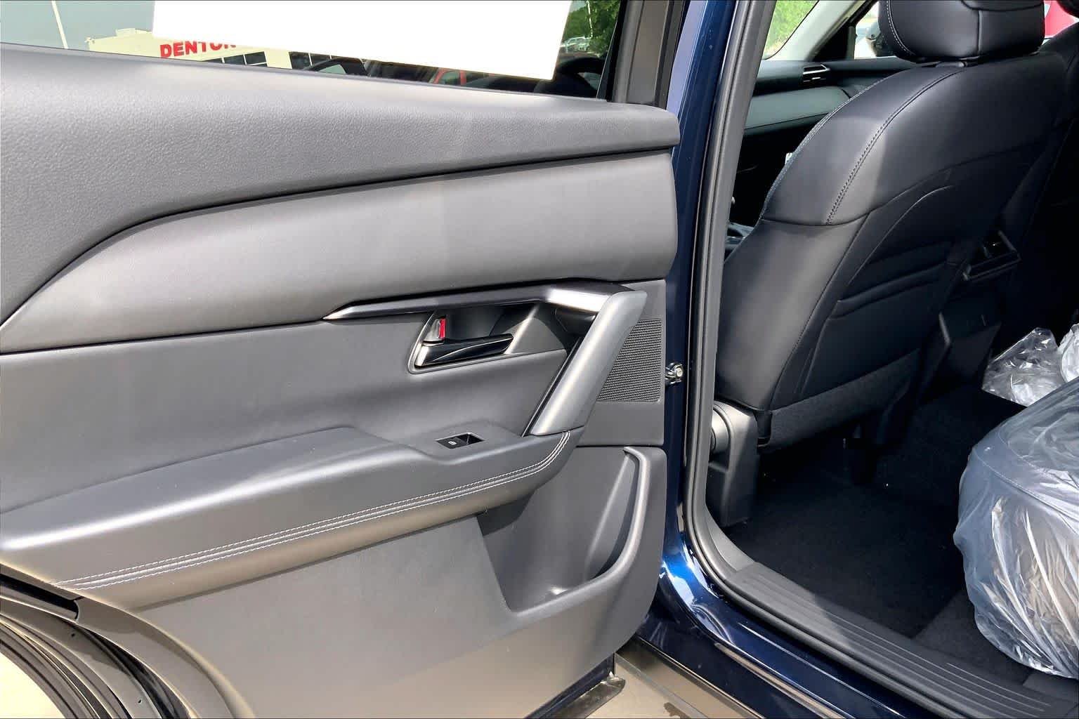 New 2026 Navy Blue Mica Mazda 2.5 S Select AWD image 18
