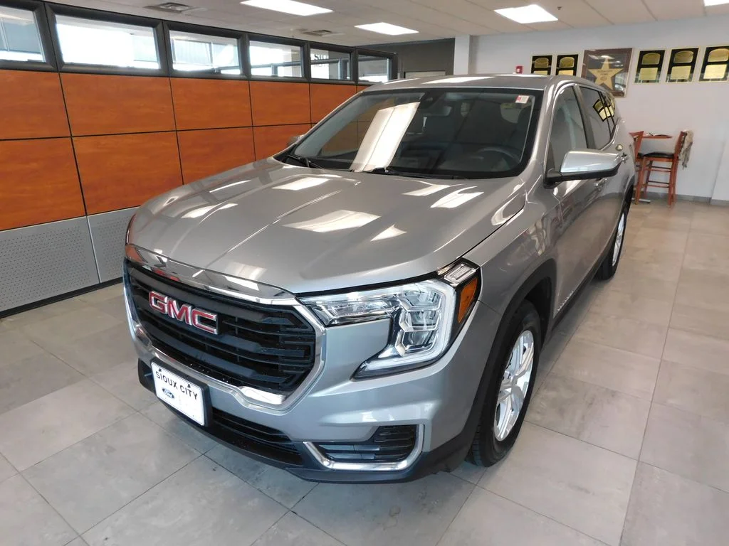 2024 GMC Terrain SLE AWD's photo