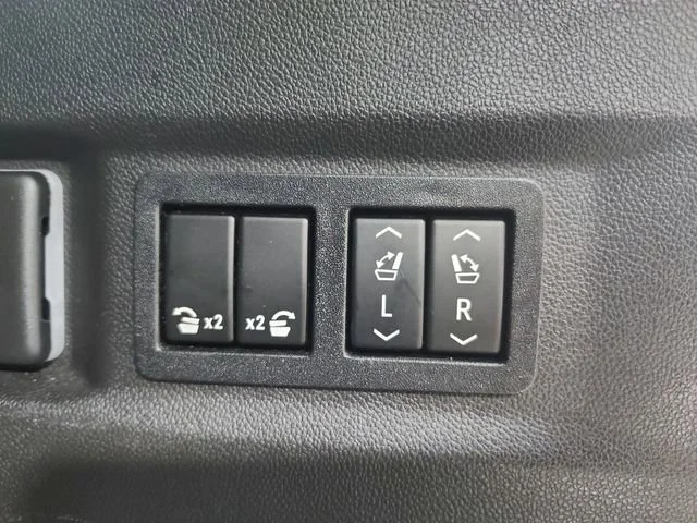 Used 2021 Onyx Black GMC Denali image 54