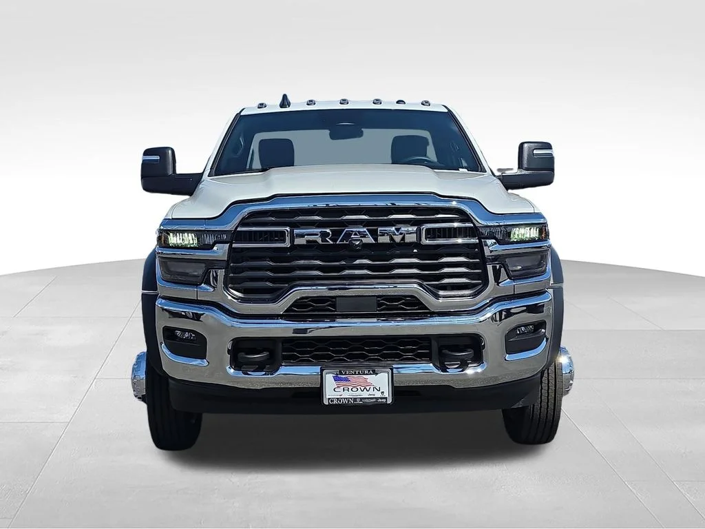New 2026 Bright White Clear-Coat Exterior Paint RAM Tradesman image 2