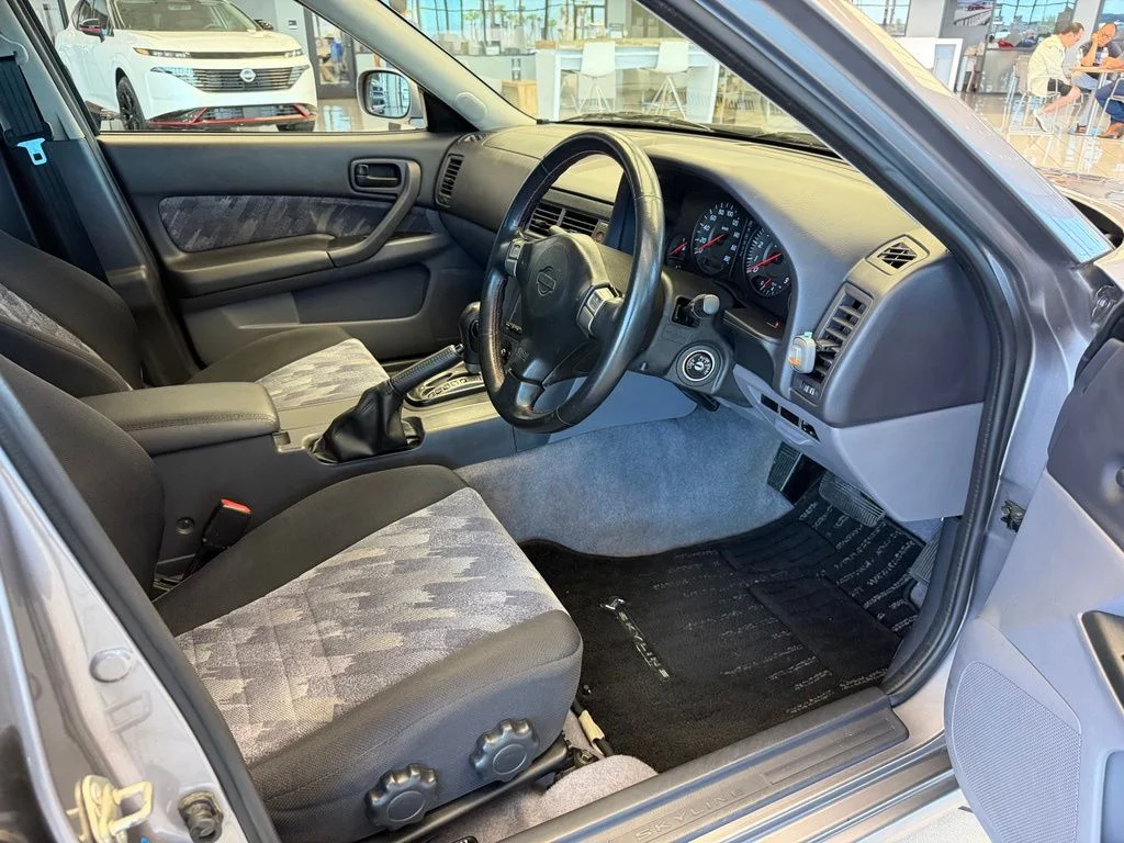 Used 1999 Sparkling Silver Metallic (KV2) Nissan GTX image 15