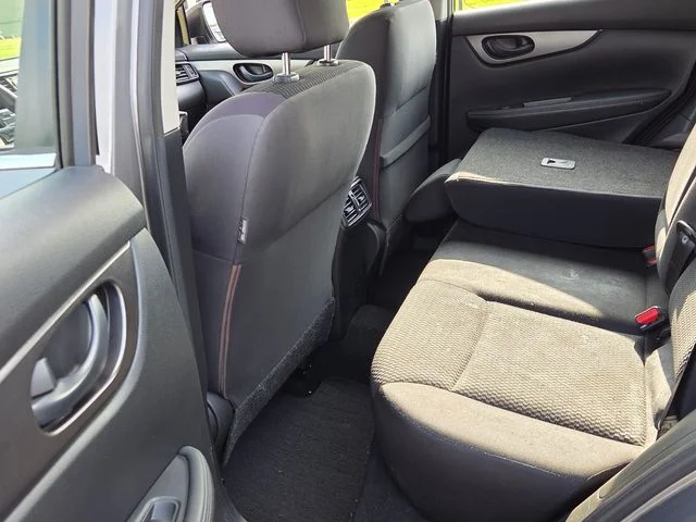 Used 2018 Gray Nissan S image 7