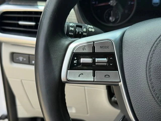 Used 2021 White Kia SX image 16