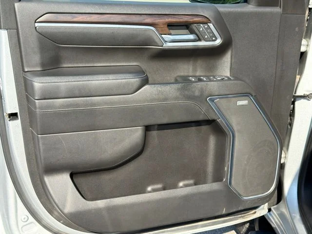 Used 2022 Silver GMC SLT image 16