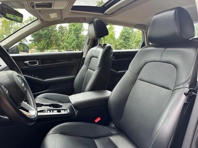 Used 2024 Silver Honda Touring image 12