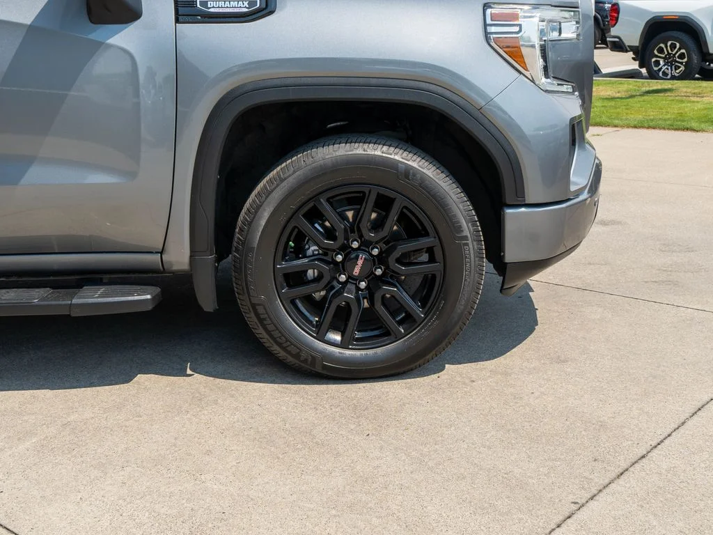 Used 2022 Gray GMC Elevation image 37