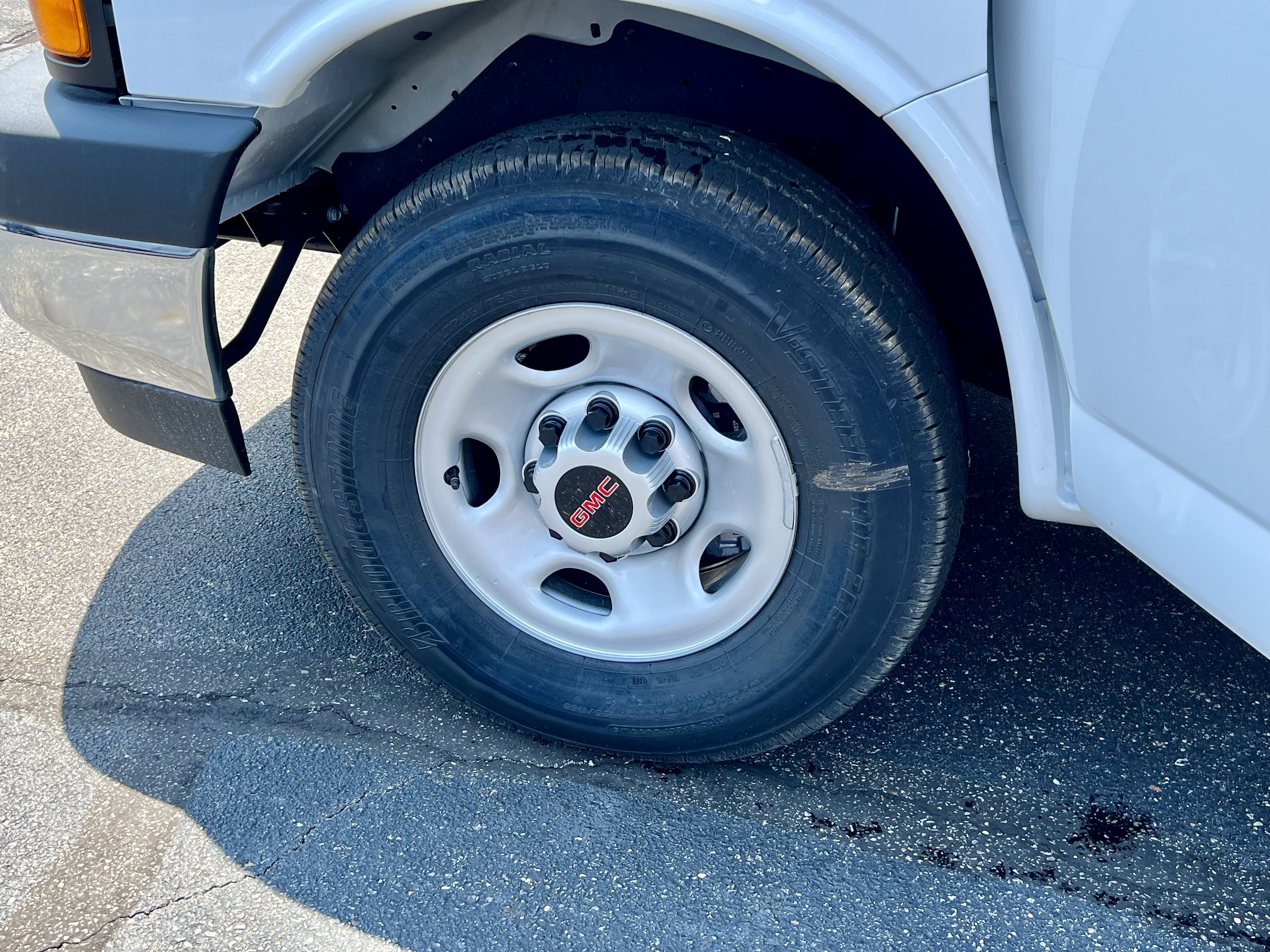 New 2026 Summit White GMC Work Van image 7