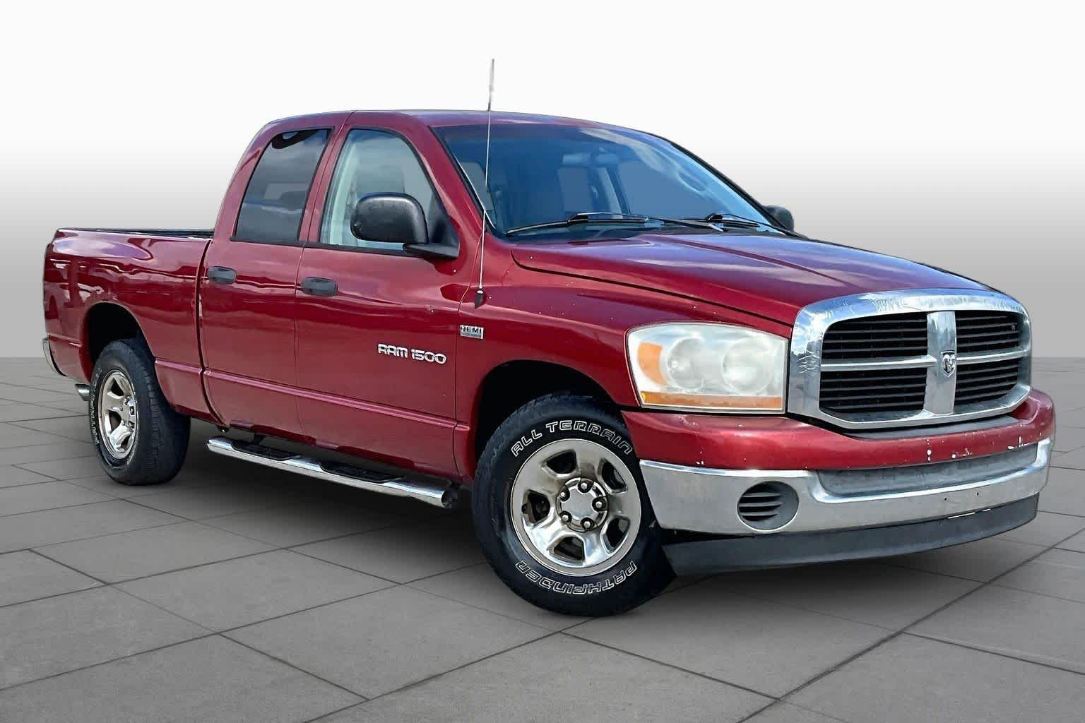 Used 2006 Inferno Red Crystal Pearl Dodge ST image 2