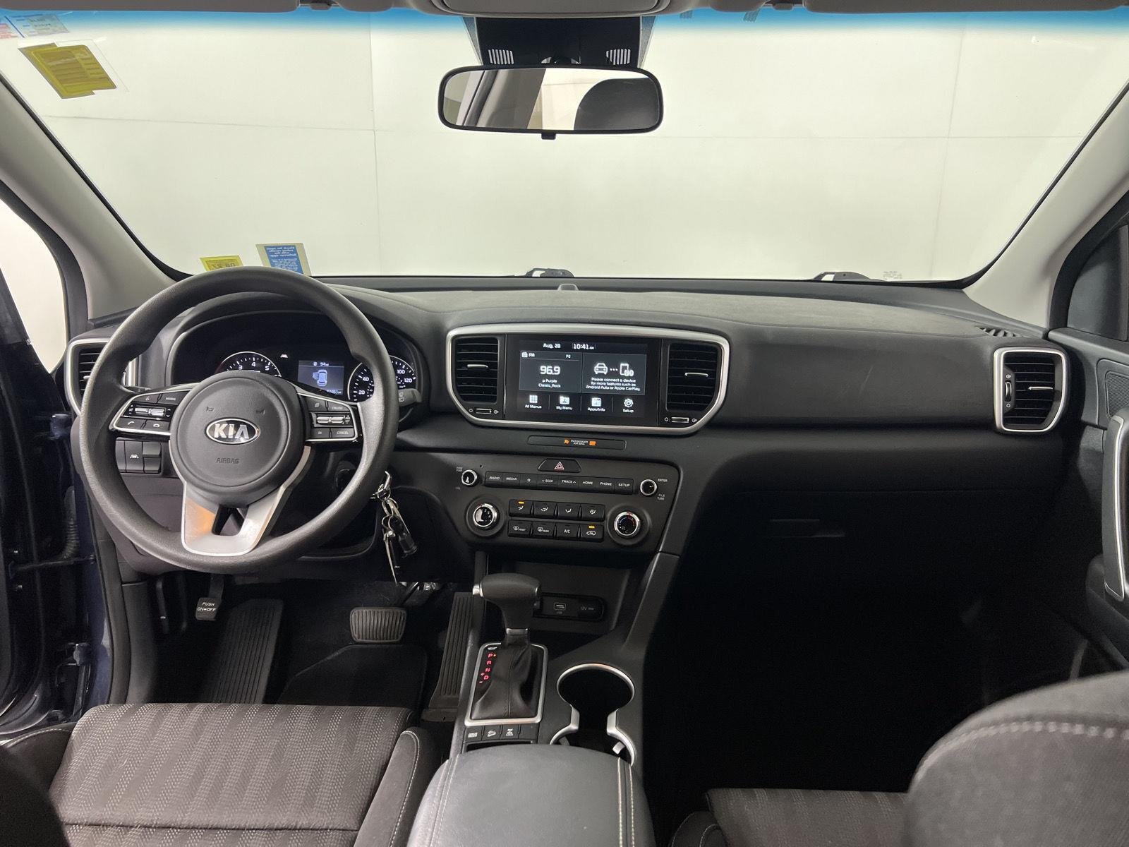 Used 2022 Pacific Blue Kia LX image 3