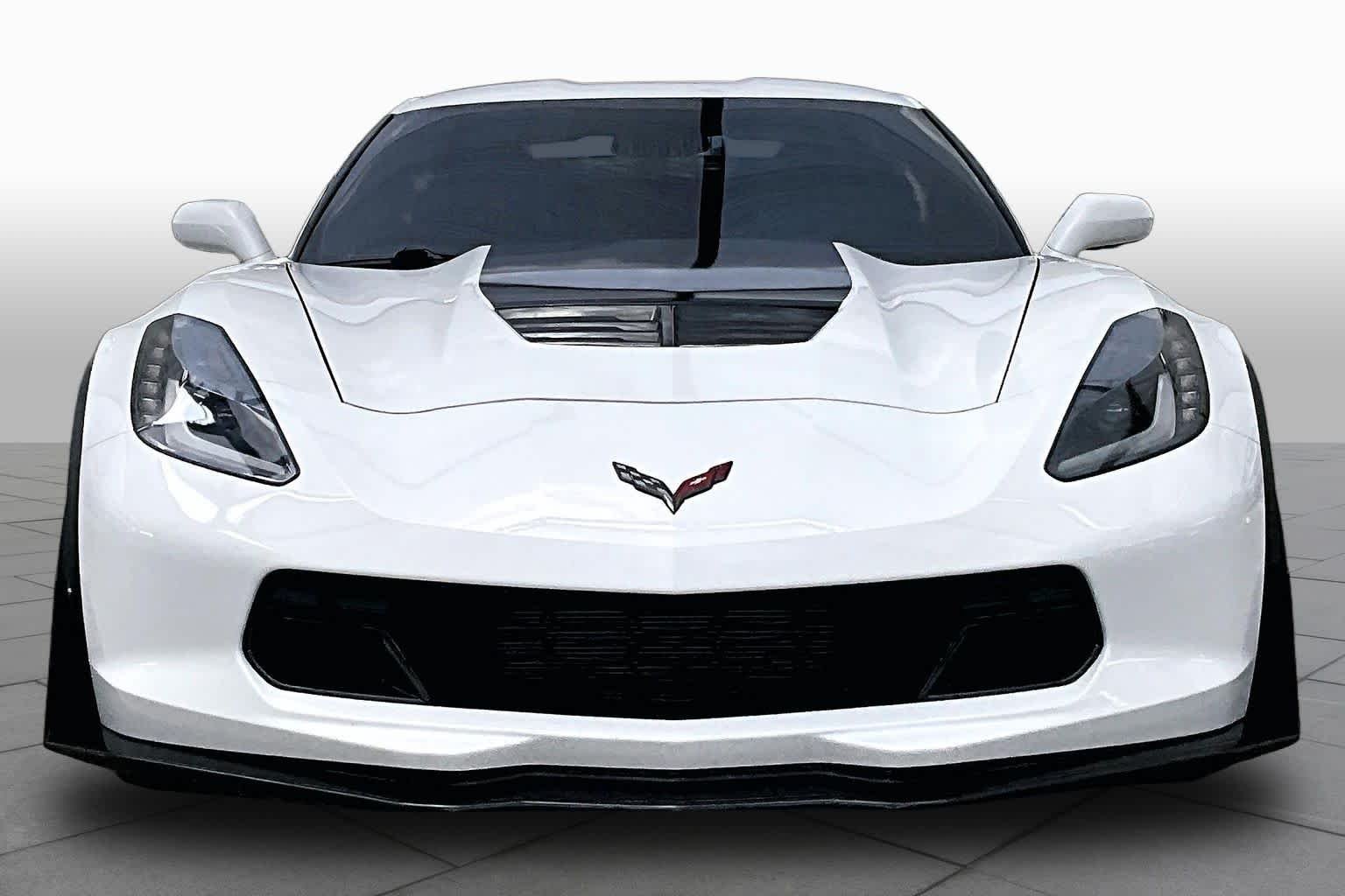 Used 2015 Arctic White Chevrolet Z06 2LZ image 4