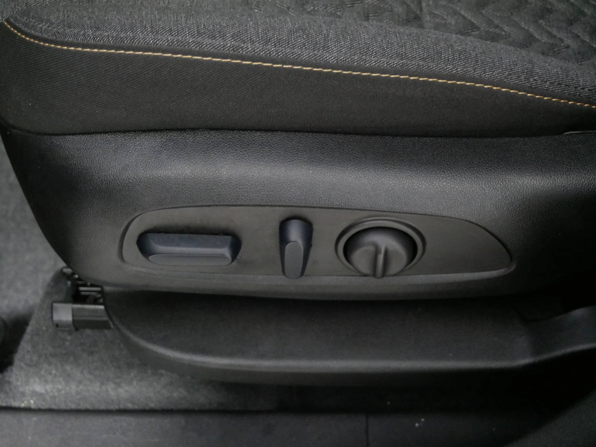 Used 2024 Riptide Blue Metallic Chevrolet LT image 20