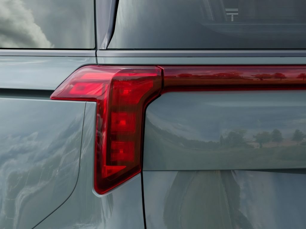 New 2027 Green Kia EX image 11