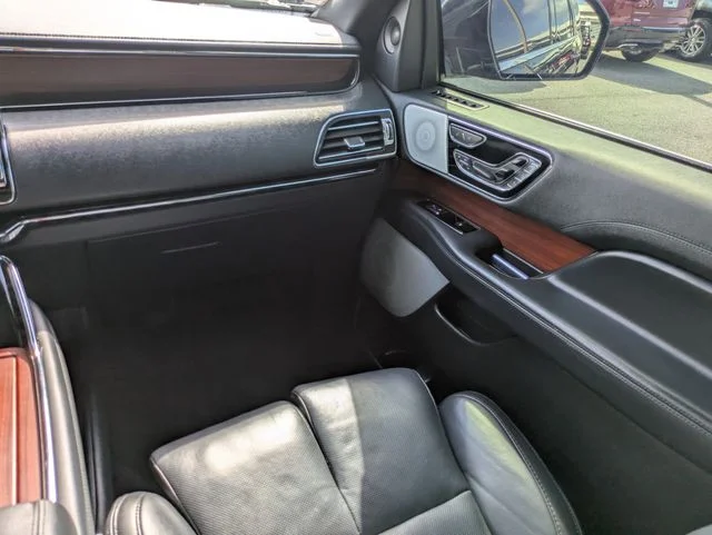 Used 2022 Starlight Lincoln Reserve image 17