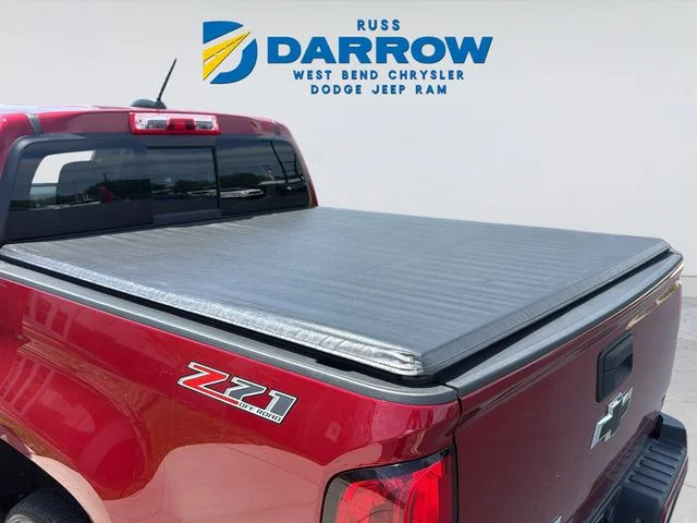 Used 2017 Red Chevrolet Z71 image 29