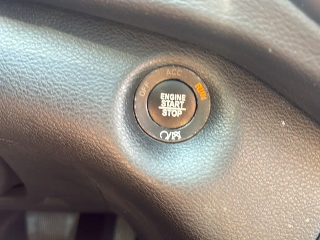 Used 2020 Blue Jeep Latitude Plus image 10