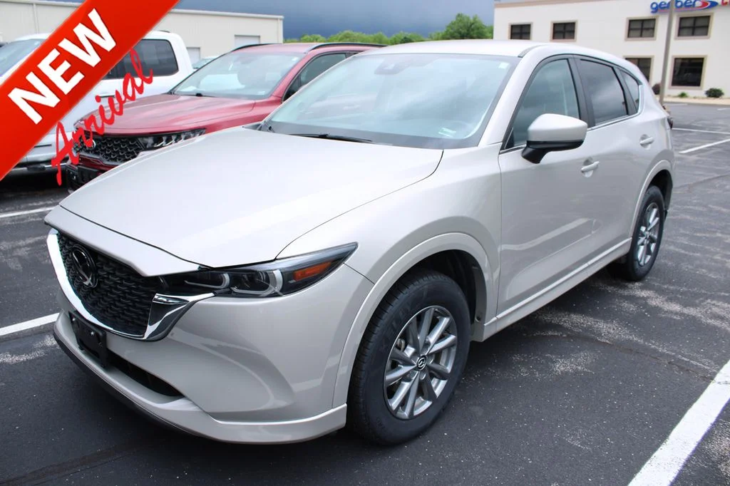 2024 Mazda CX-5 S Select Package Auto AWD's photo
