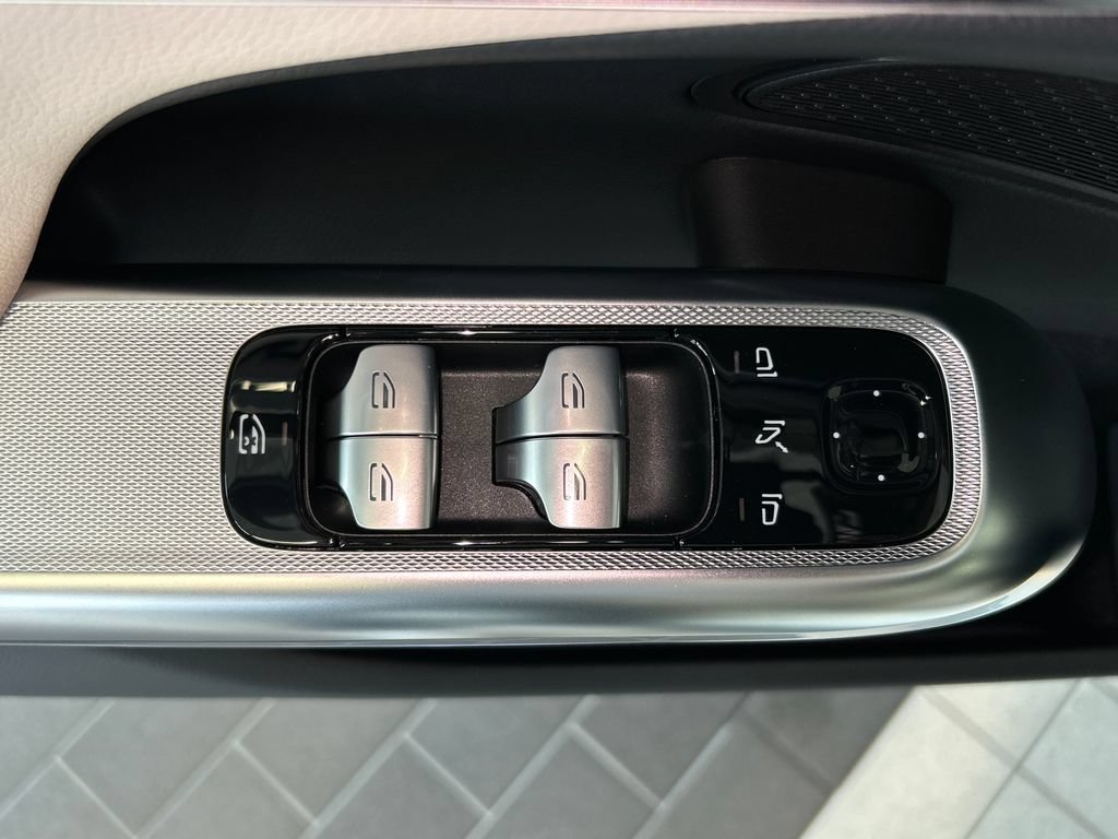 New 2027 Polar White Mercedes-Benz E 450 image 50