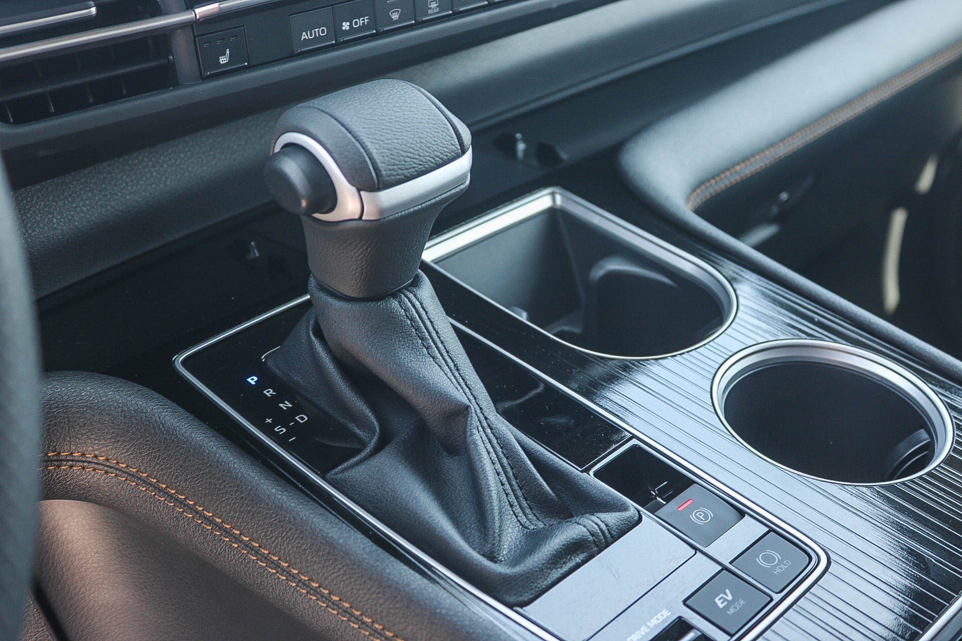 Used 2026 Ice Cap Toyota Woodland Edition image 19