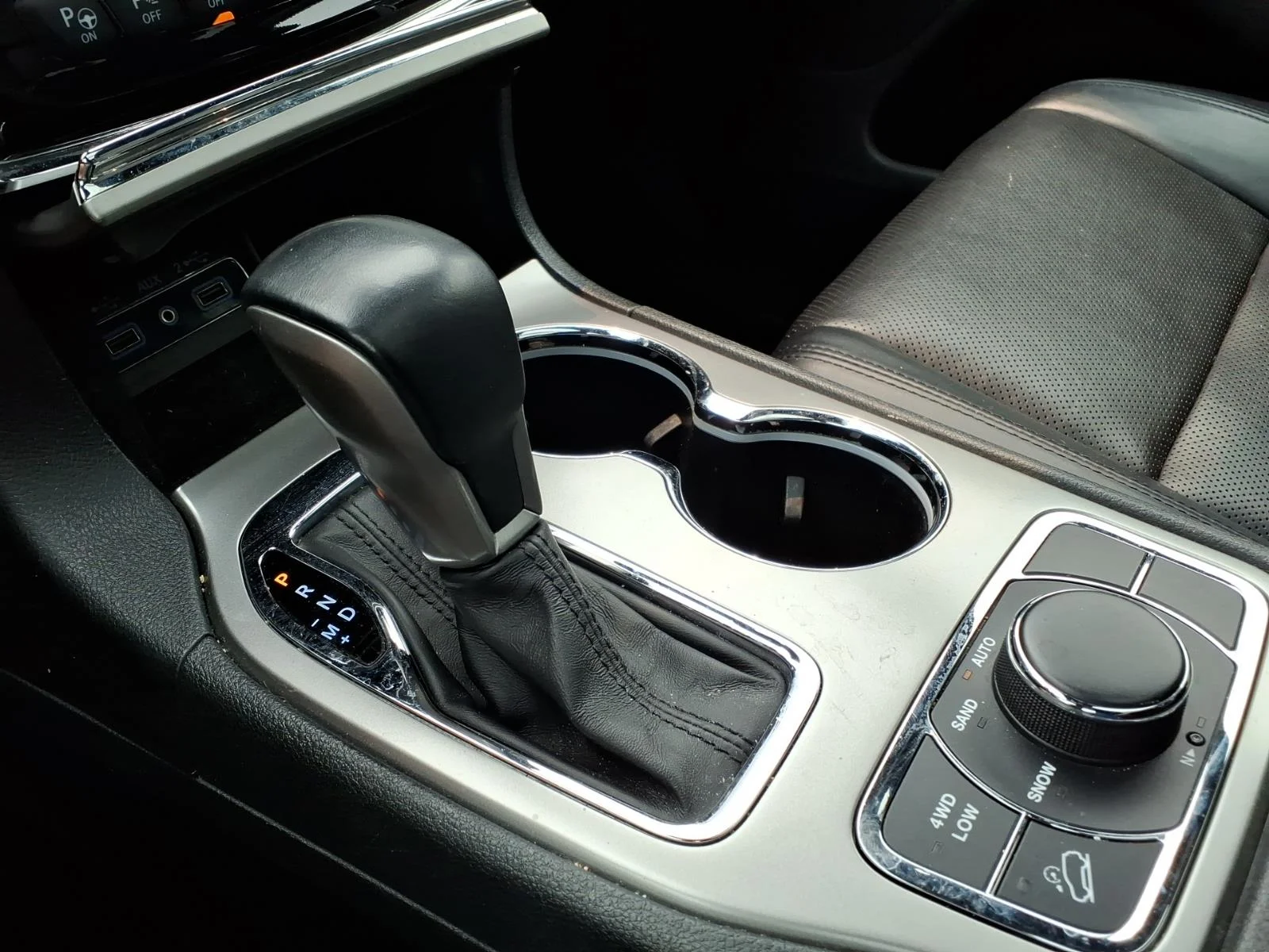 Used 2020 White Jeep Limited image 19