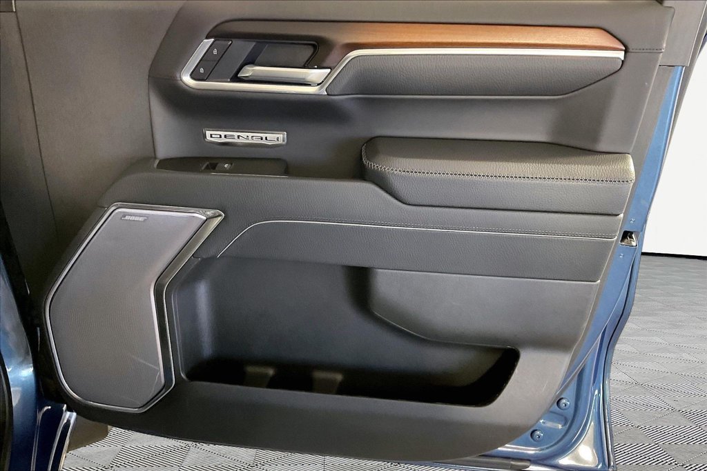 Used 2025 Blue GMC Denali image 26