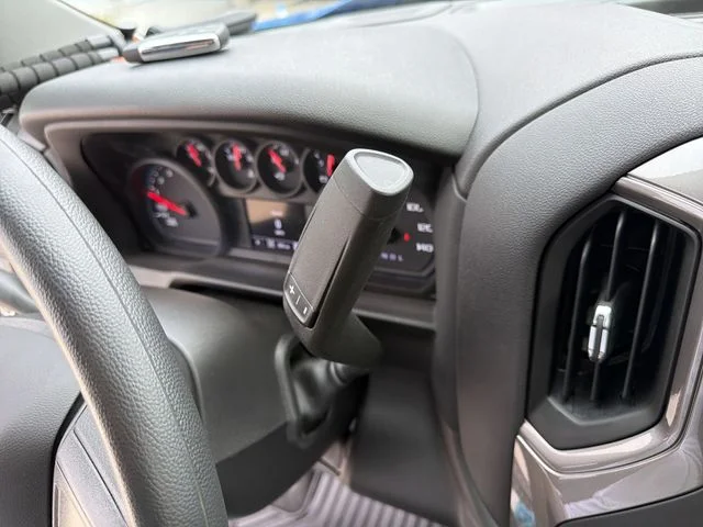 Used 2025 Blue Chevrolet Custom image 21
