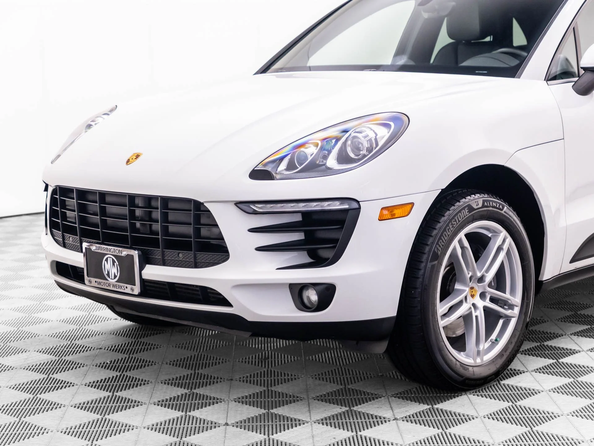 Used 2017  Porsche  image 35