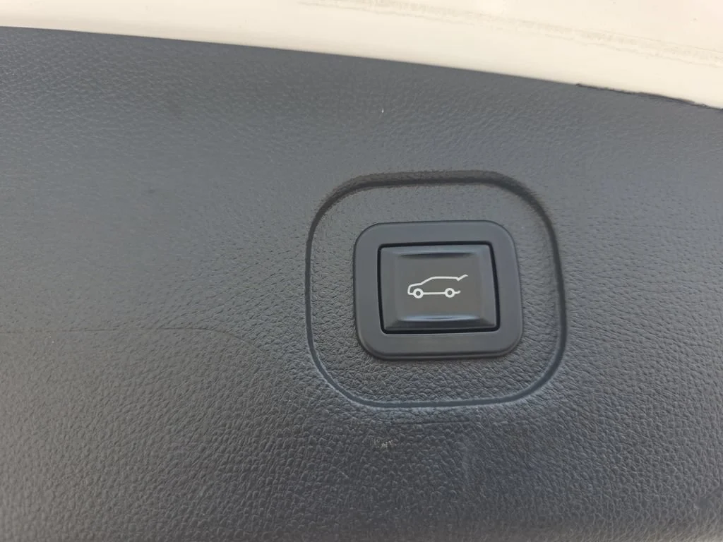 Certified Used 2013 Summit White Chevrolet LTZ image 14