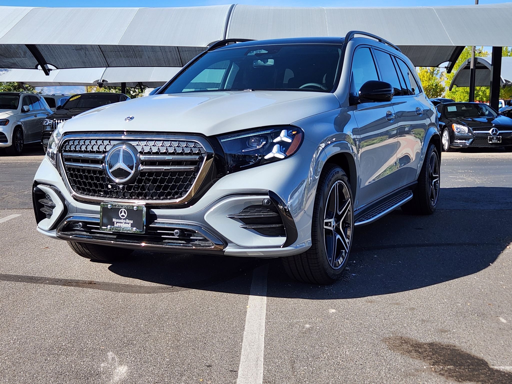 New 2027 MANUFAKTUR Alpine Grey Mercedes-Benz GLS 450 4MATIC® image 4