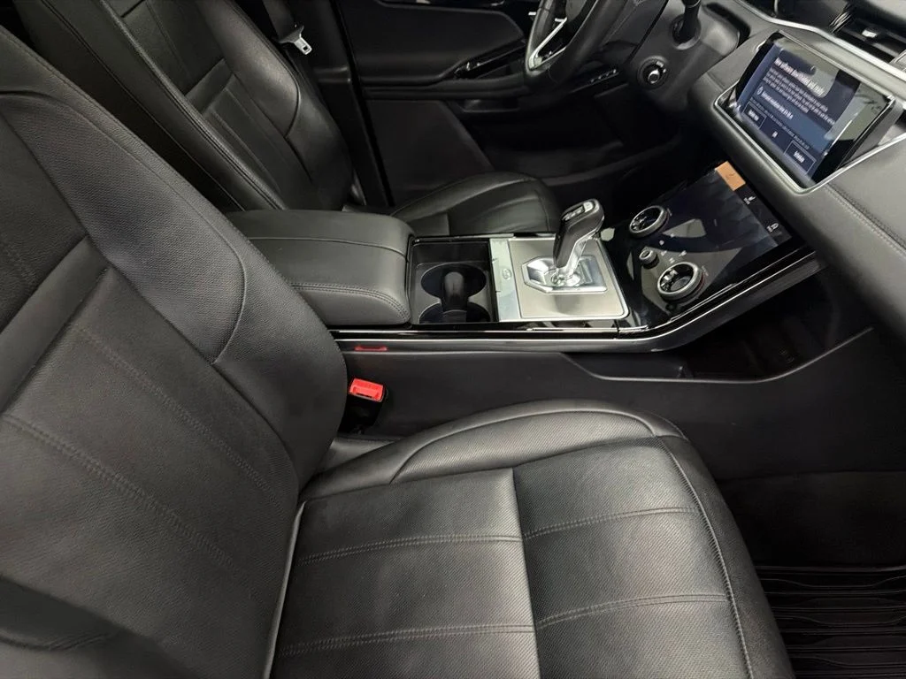 Used 2023 Black Land Rover SE image 29