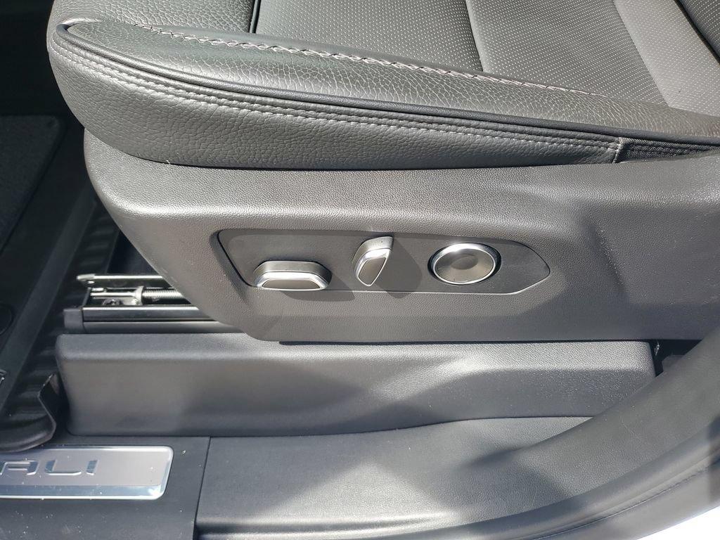 Used 2026 Glacier White Tricoat GMC Denali image 16