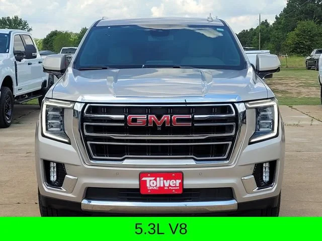 Used 2023 Pearl Beige Metallic GMC SLT image 3