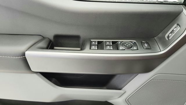 2026 Ford F-550 Super Duty Chassis Cab XLT - Photo 16