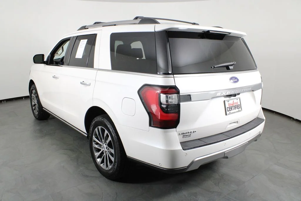 Used 2018 White Ford Limited image 15