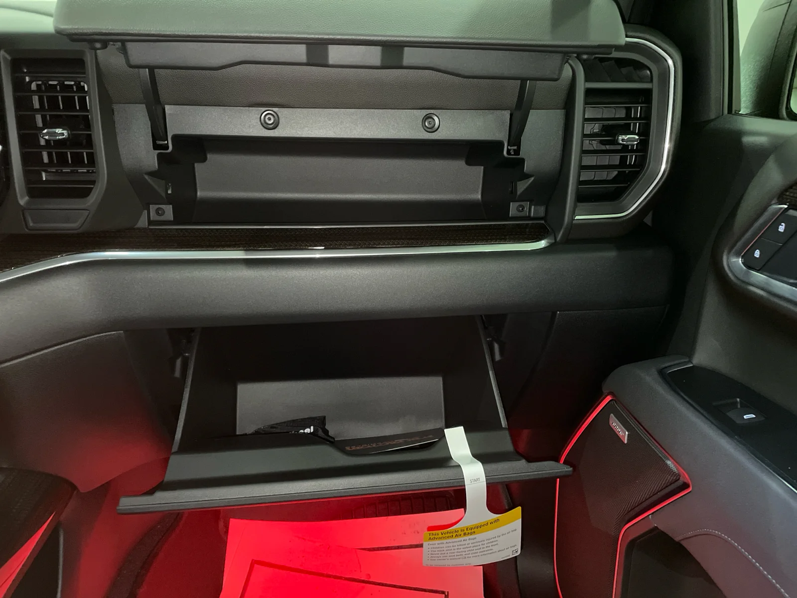 2026 Chevrolet Silverado 1500 RST - Photo 25