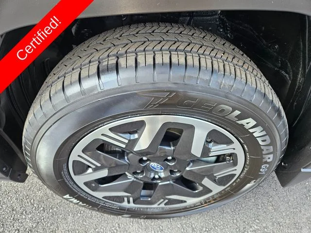 Used 2025 Blue Subaru Base image 19