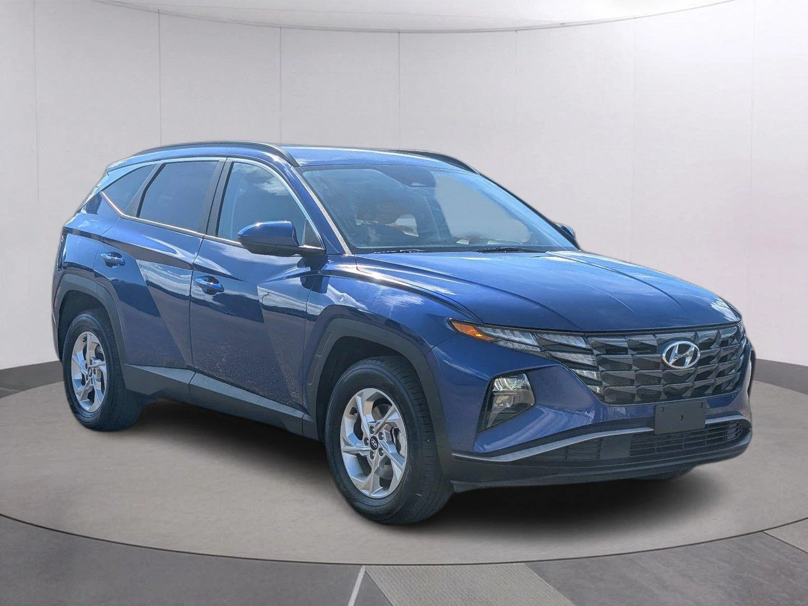 Used 2024 Ultimate Red Hyundai SEL image 7