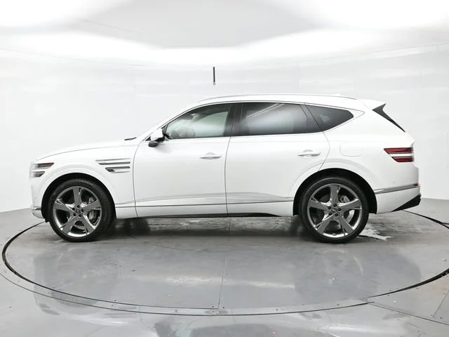 Used 2023 Uyuni White Genesis 4DR AWD 2.5 image 4