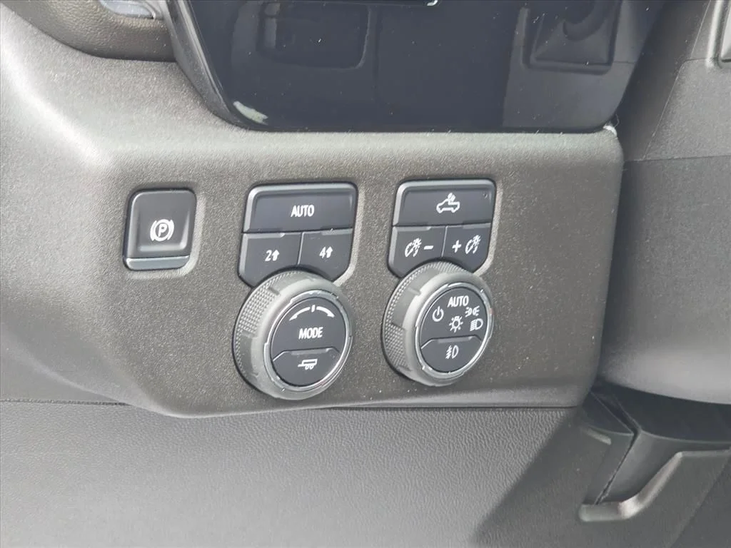 Used 2025 Gray Chevrolet RST image 8