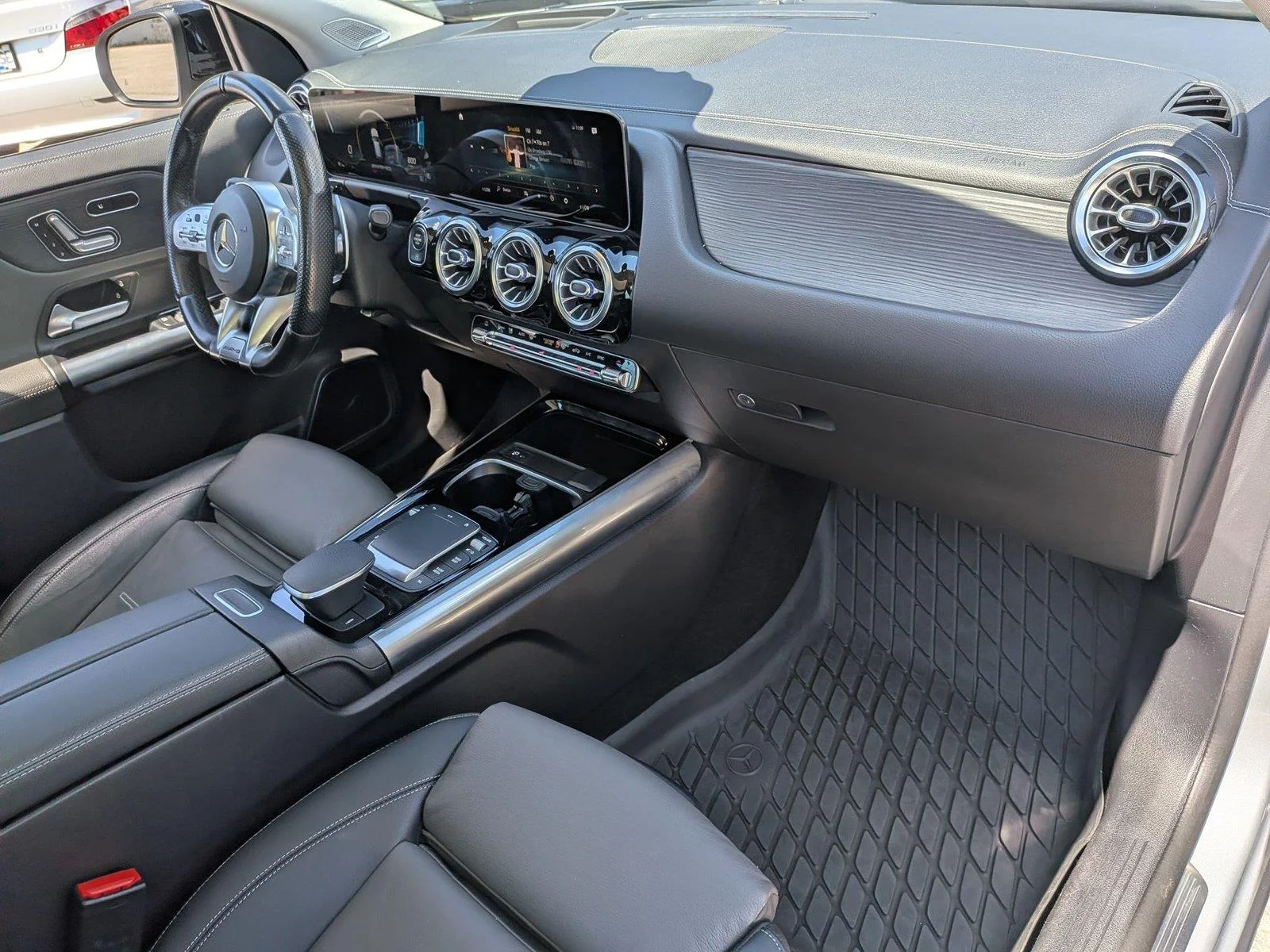 Used 2021 Iridium Silver Metallic Mercedes-Benz AMG® GLA 35 image 36