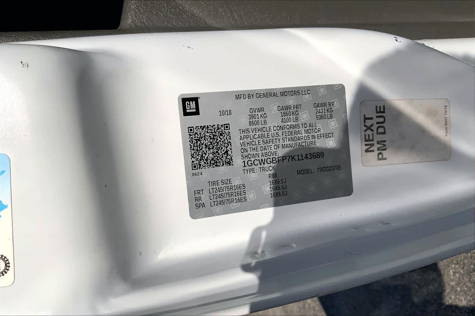 Used 2019 Summit White Chevrolet  image 29