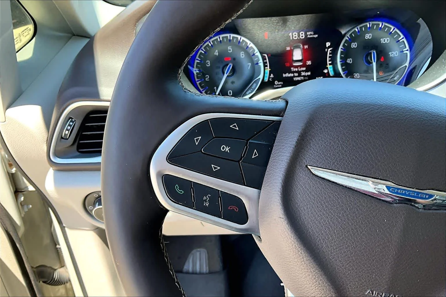Used 2017 Tusk White Chrysler Touring-L Plus image 24