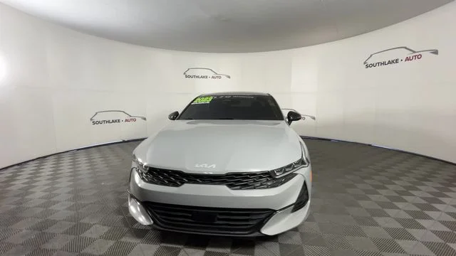 Used 2023 Gray Kia GT-Line image 4
