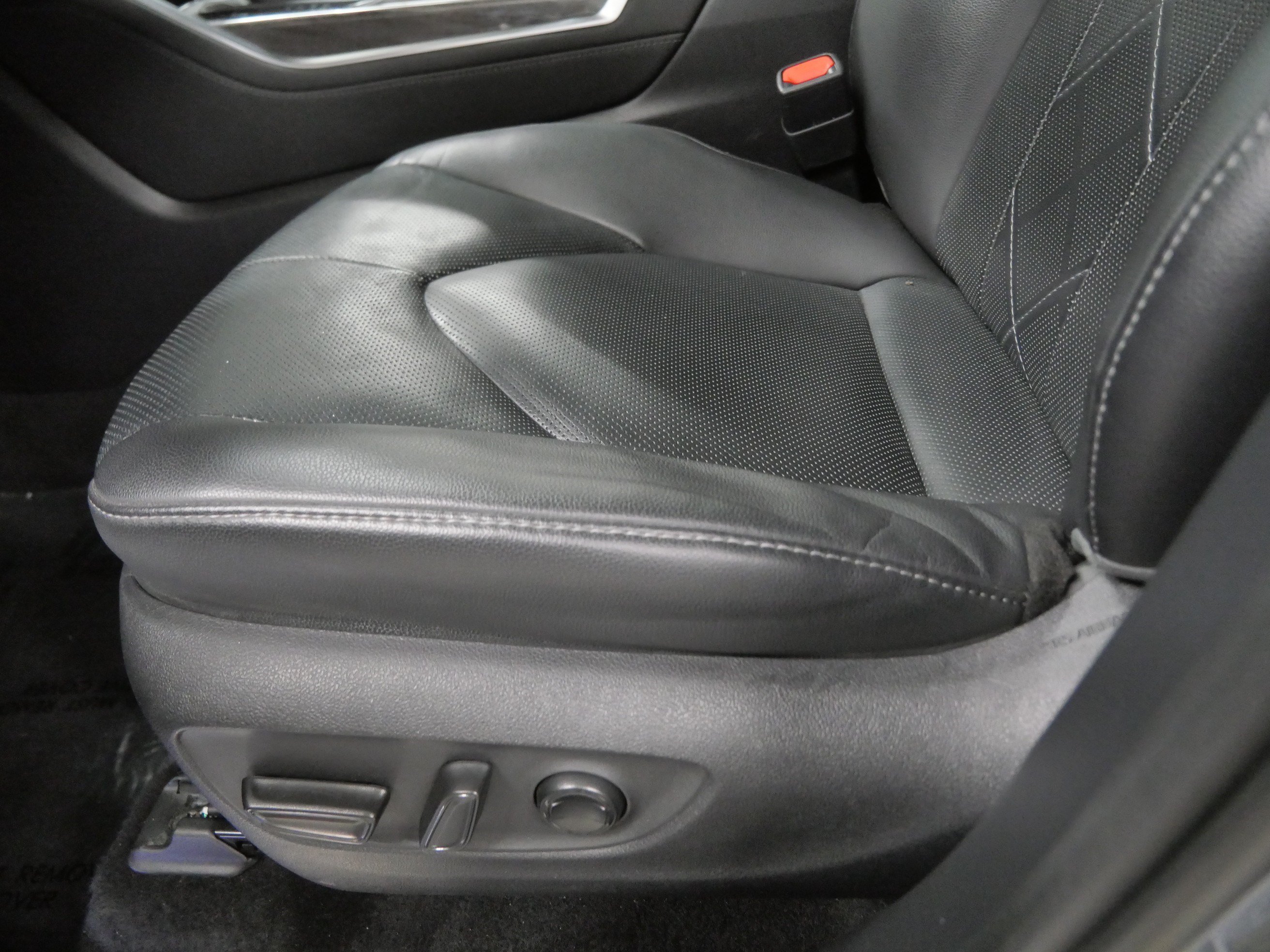 Certified Used 2020 Moon Dust Toyota Hybrid Platinum image 21