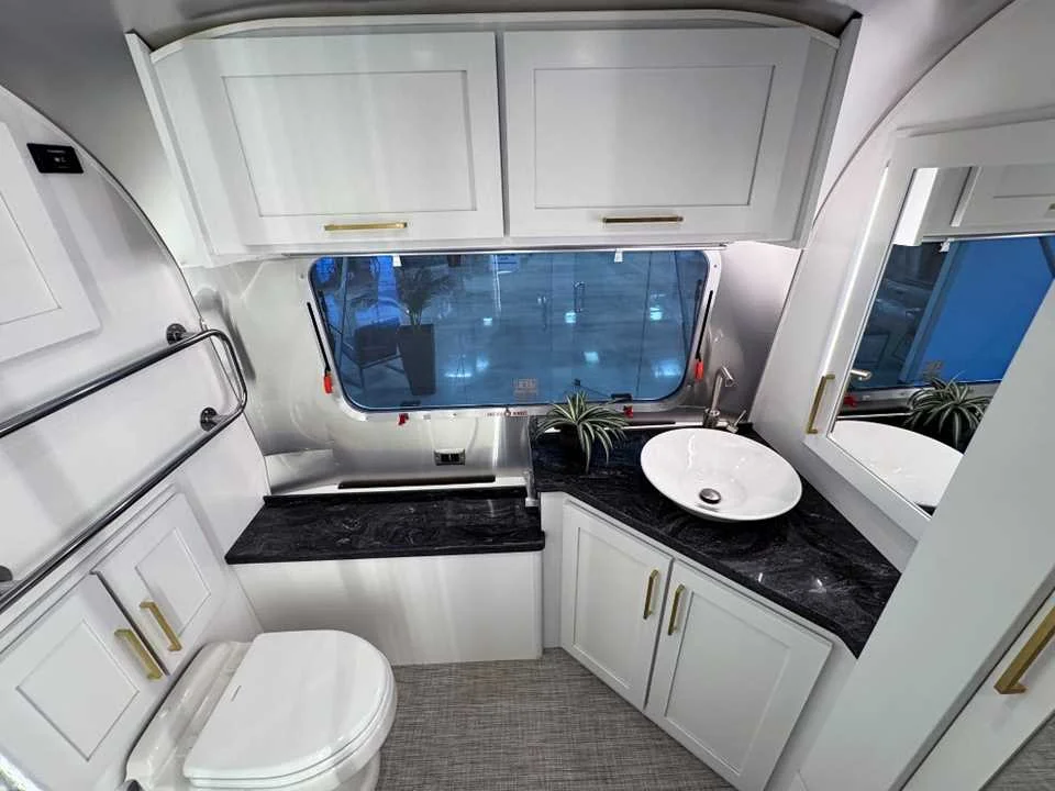 New 2026 SILVER AIRSTREAM  image 24