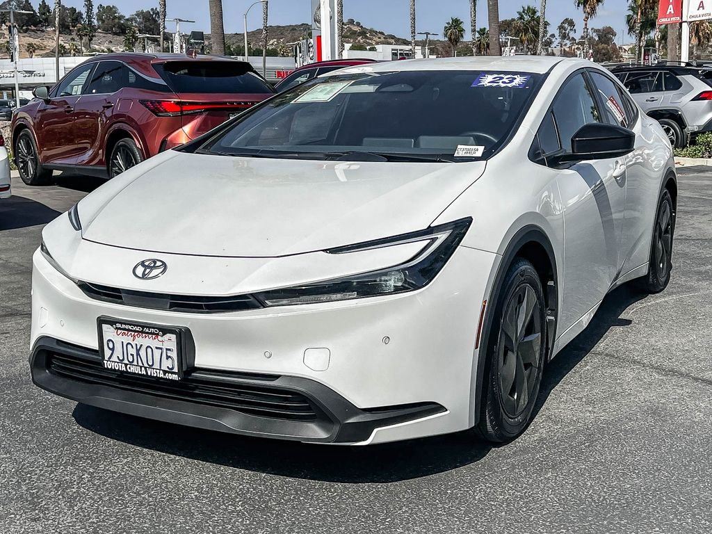 Used 2023 Beige Toyota LE image 3