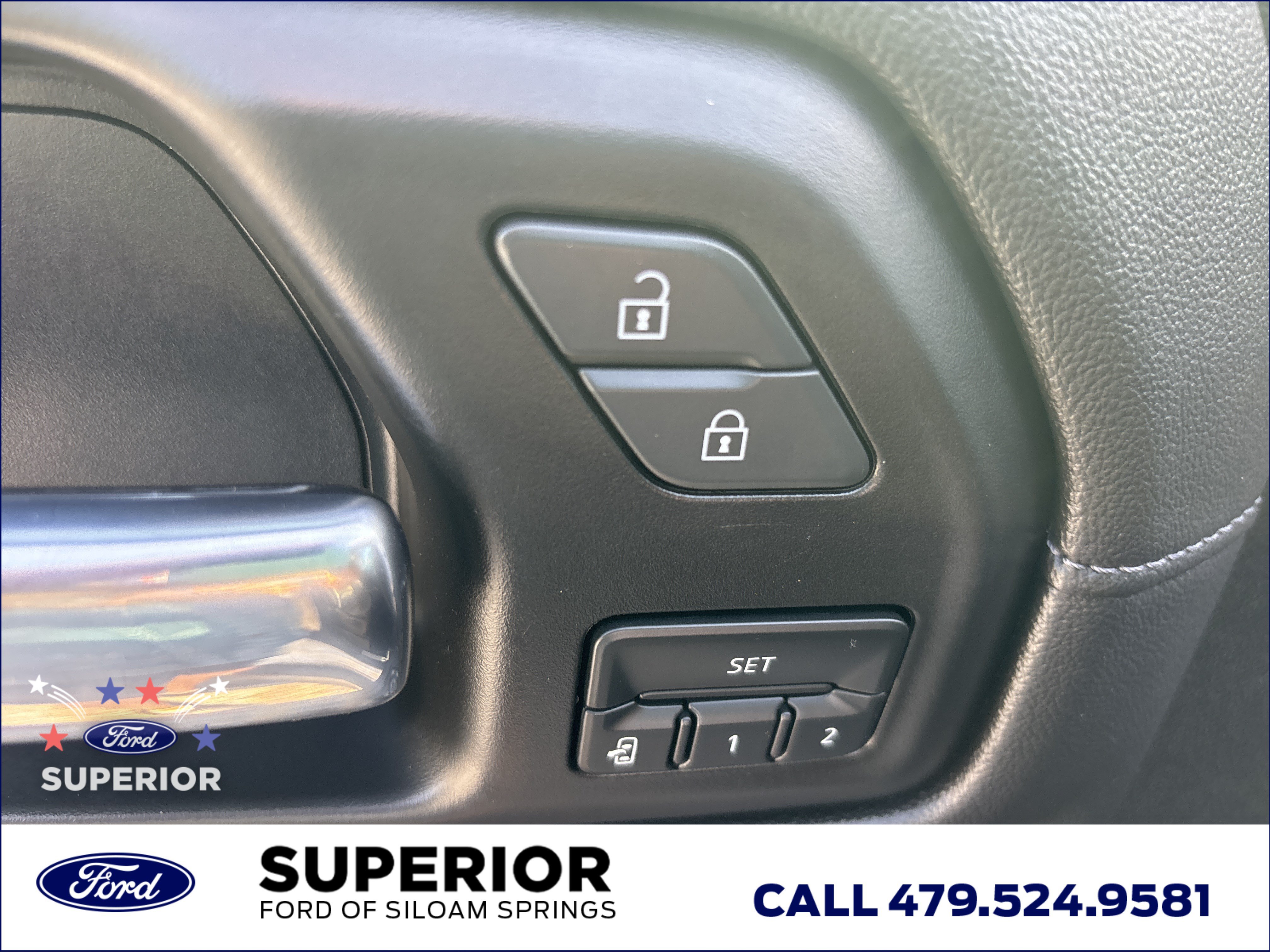 Used 2021 White Frost Tricoat GMC SLT 4WD image 23