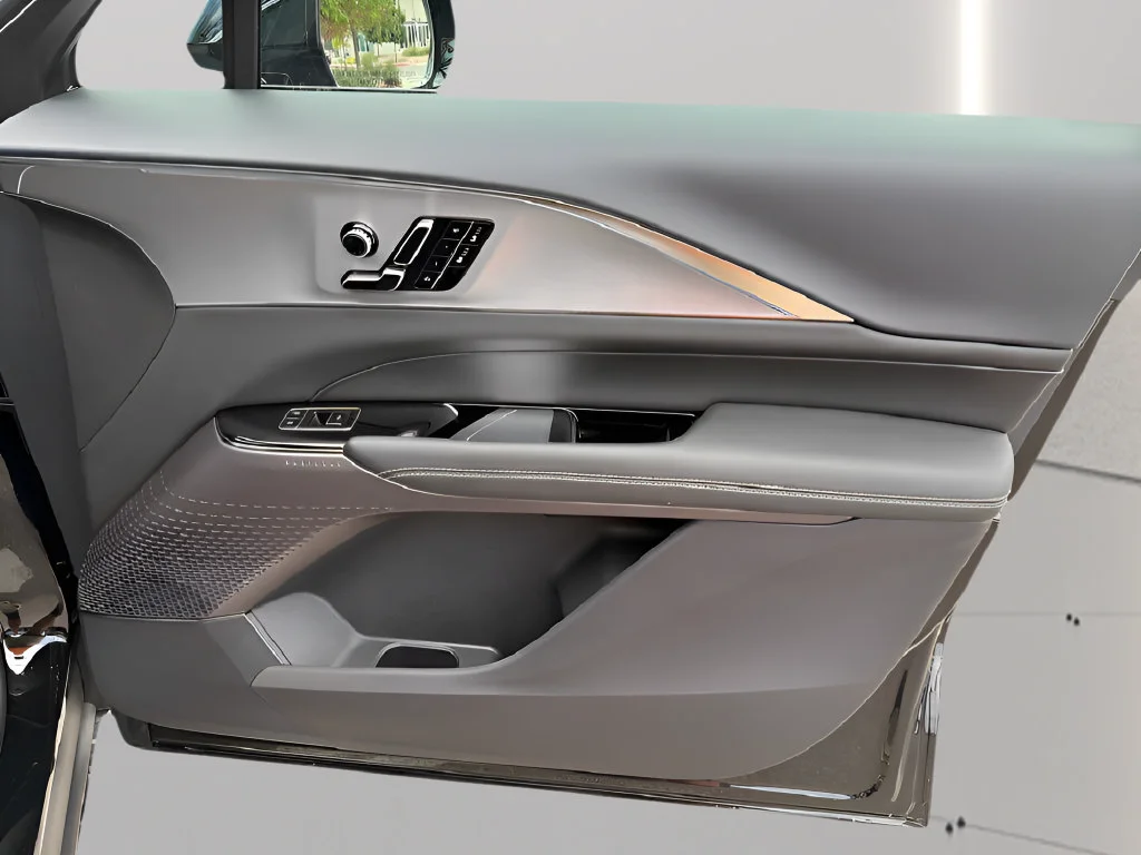 2027 Cadillac LYRIQ Luxury - Photo 36