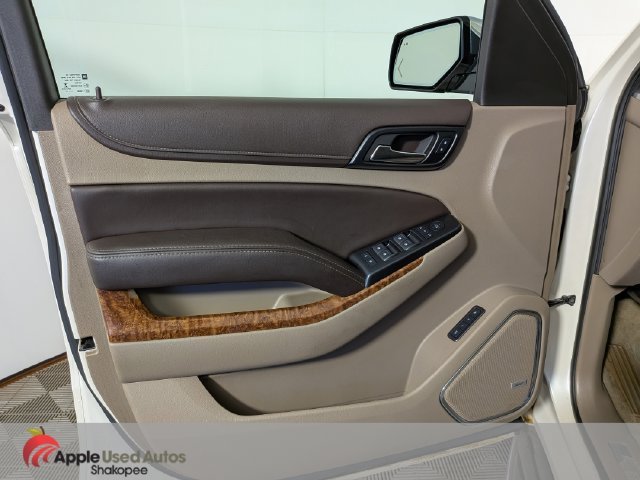 Used 2015 White Chevrolet LTZ image 12