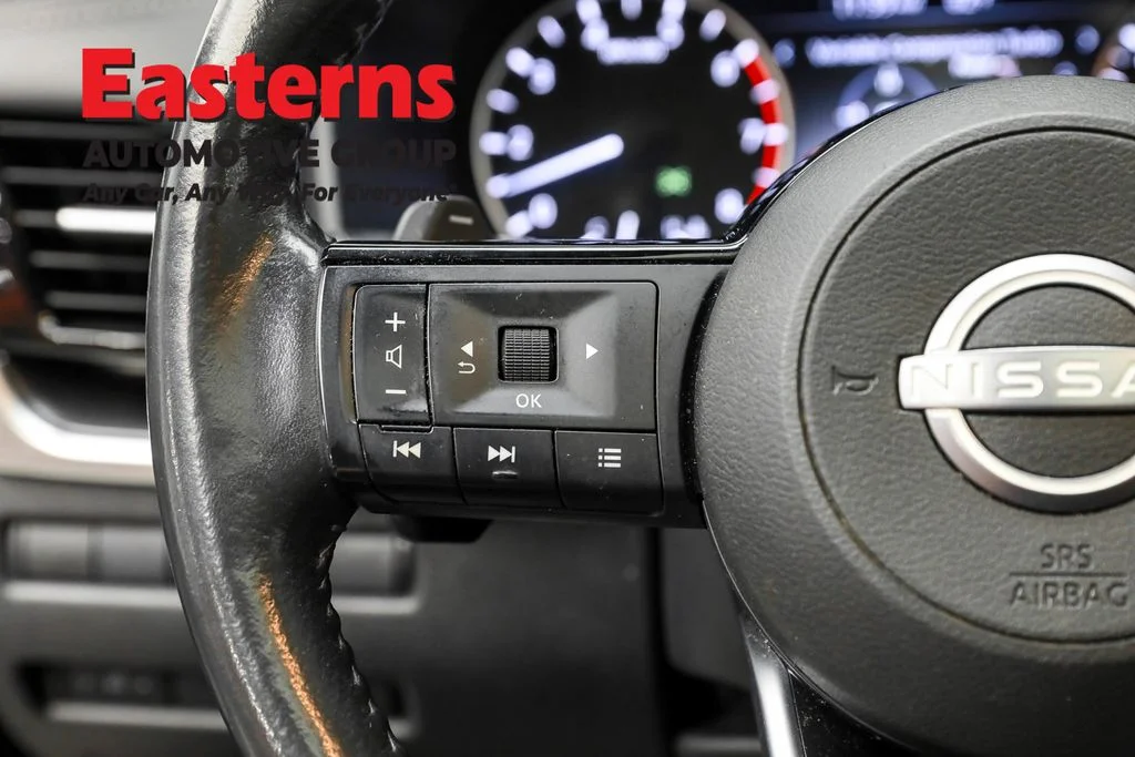 Used 2022 Black Nissan SV image 15